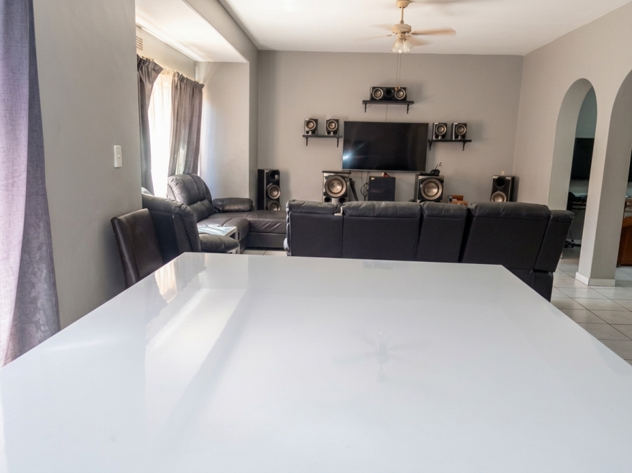 3 Bedroom Property for Sale in Protea Park North West